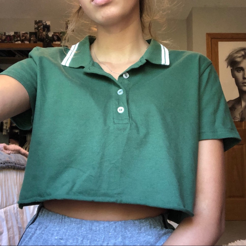 Cropped trendy t shirt - Picture 2 of 3